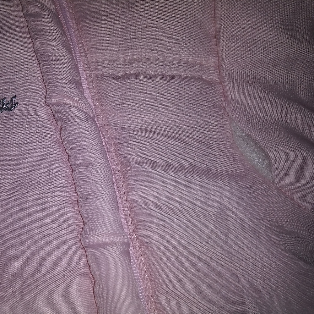 Guess - Picture 2 of 2